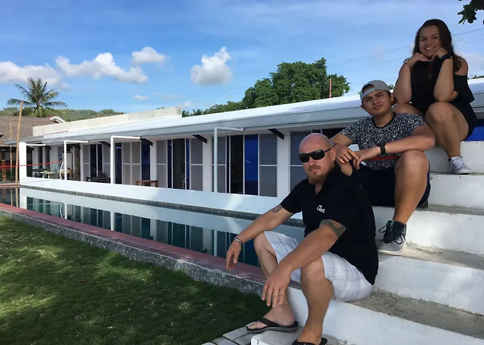 The Beachhouse Cebu Resort 3*