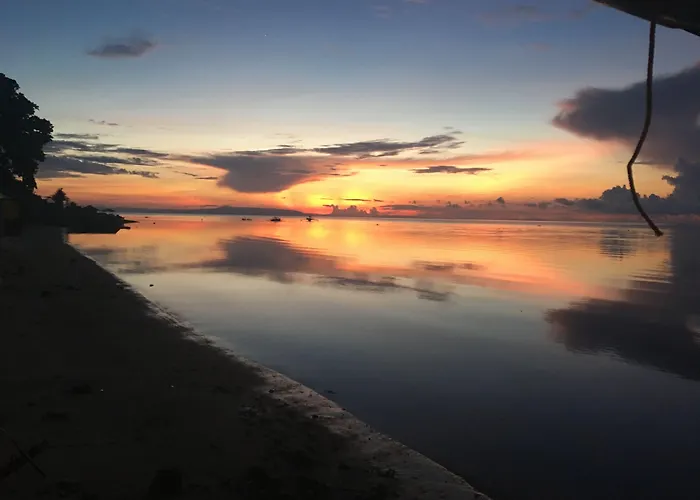 The Beachhouse Cebu Resort 3*