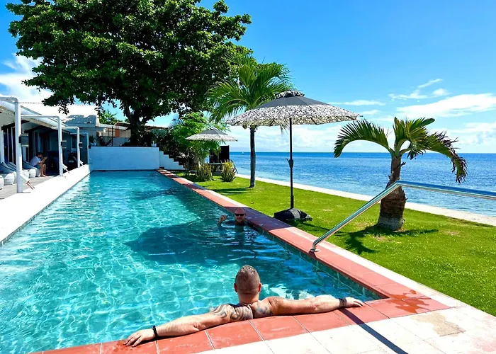 The Beachhouse Cebu 3*