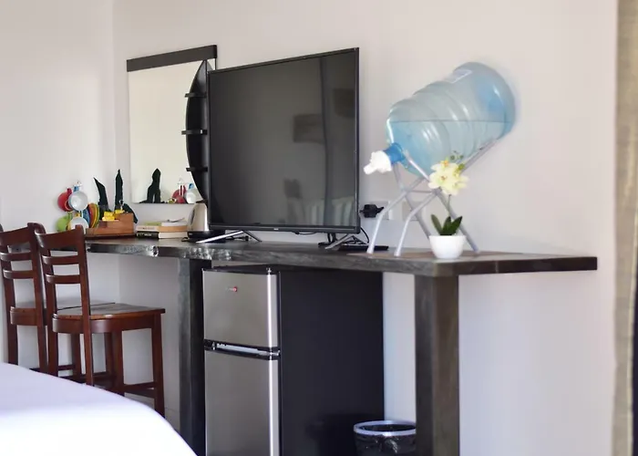 The Beachhouse Cebu 3*